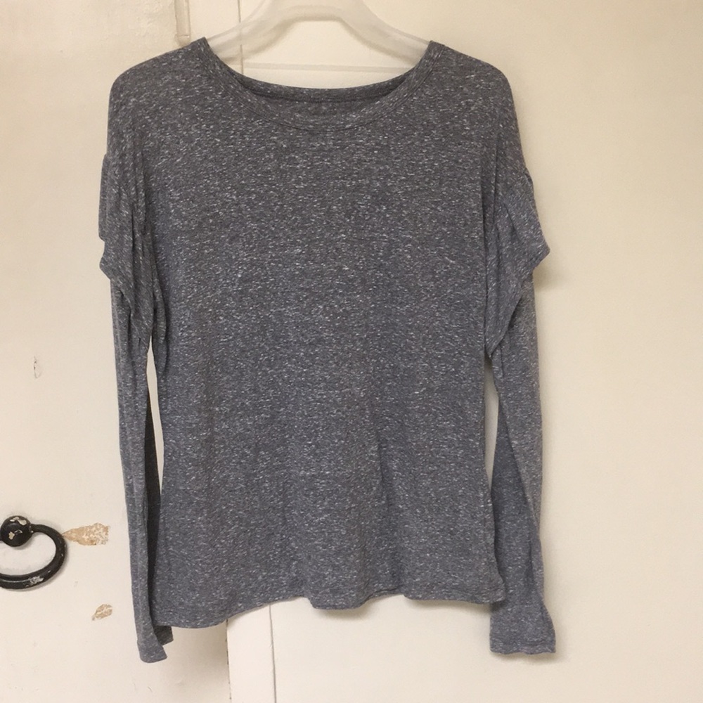 Ruffle long sleeve - Picture 1 of 1